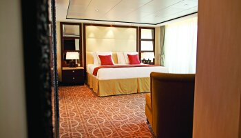 1688993266.1711_c163_Celebrity Cruises Celebrity Solstice Accommodation Penthouse Bedroom.jpg